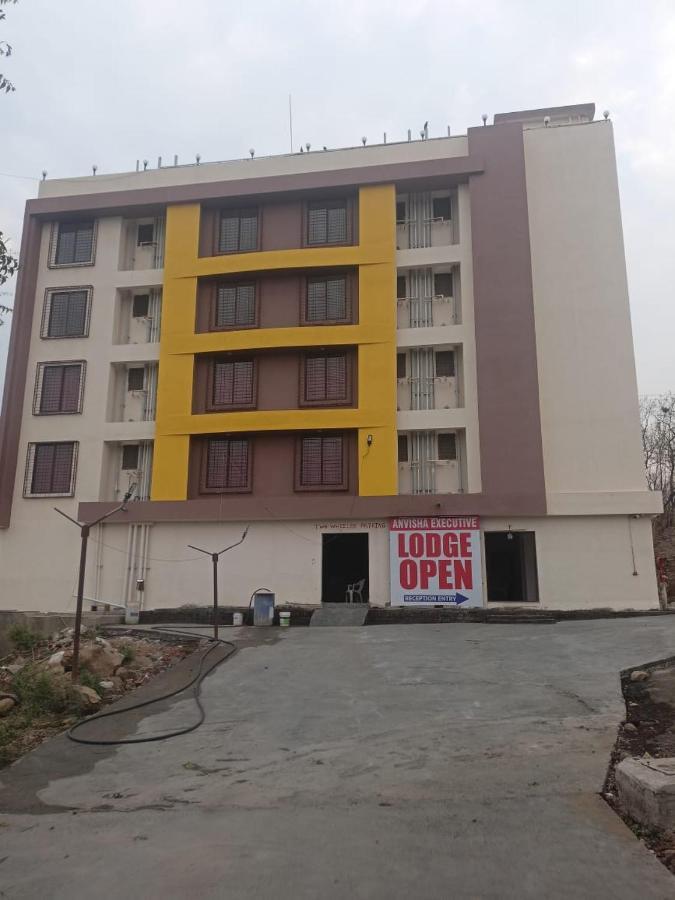 Hotel Anvisha Executive Mangvadi Buitenkant foto